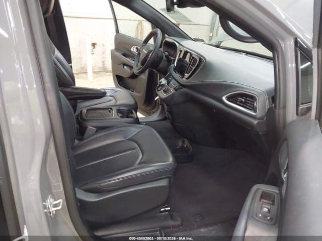 2023 CHRYSLER PACIFICA HYBRID TOURING L 5