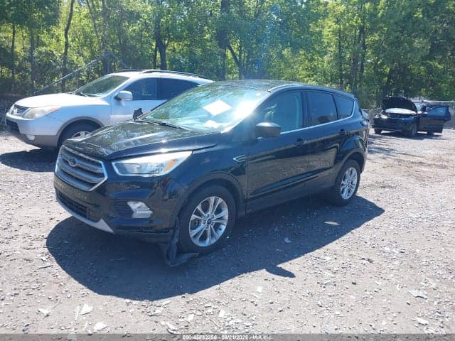 2017 FORD ESCAPE SE 2