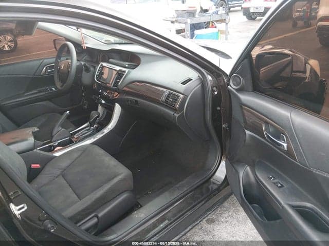 2017 HONDA ACCORD EX 5