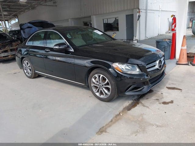 2018 MERCEDES-BENZ C 300 1