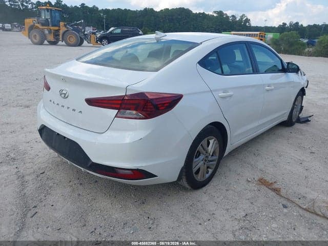 2019 HYUNDAI ELANTRA SEL 4