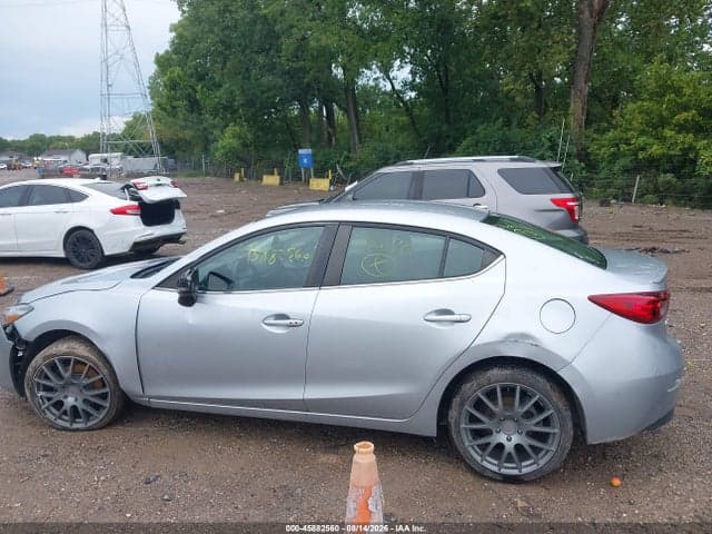 2018 MAZDA MAZDA3 TOURING 14