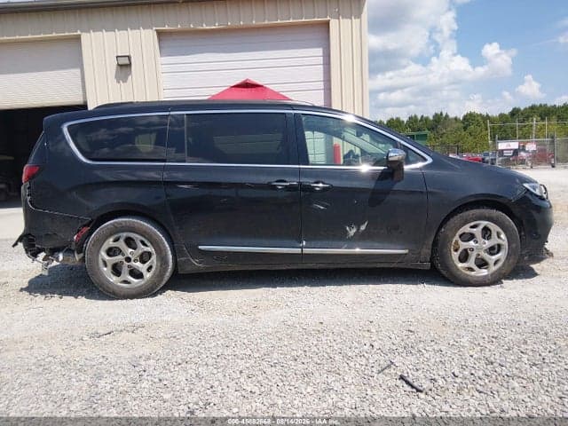 2022 CHRYSLER PACIFICA LIMITED 13