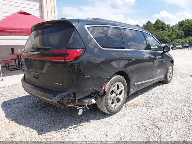 2022 CHRYSLER PACIFICA LIMITED 4