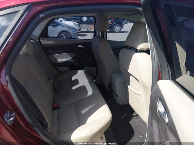 2017 FORD FOCUS SE 8