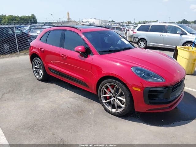 2024 PORSCHE MACAN GTS 1