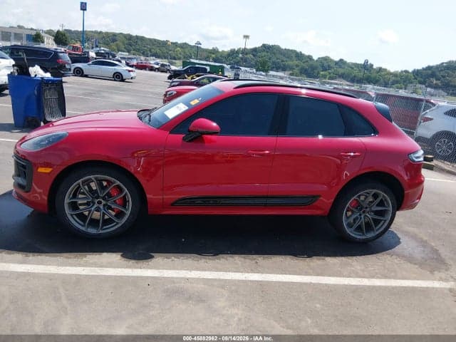 2024 PORSCHE MACAN GTS 14