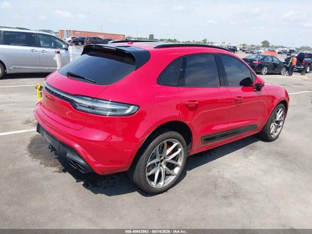 2024 PORSCHE MACAN GTS 4