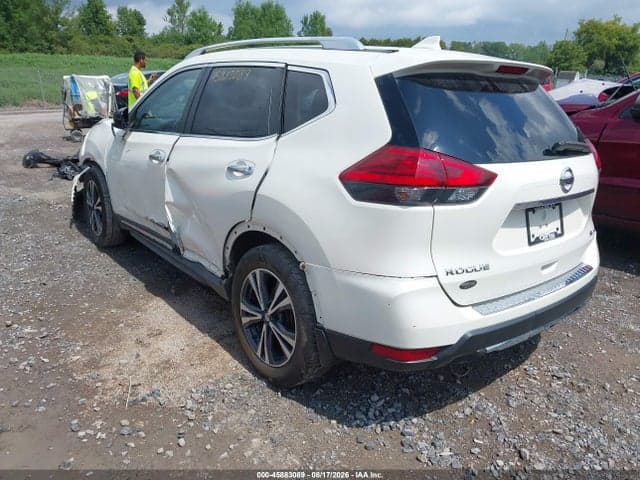 2017 NISSAN ROGUE SL 3