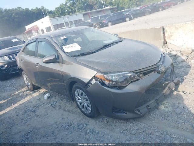2018 TOYOTA COROLLA LE 1