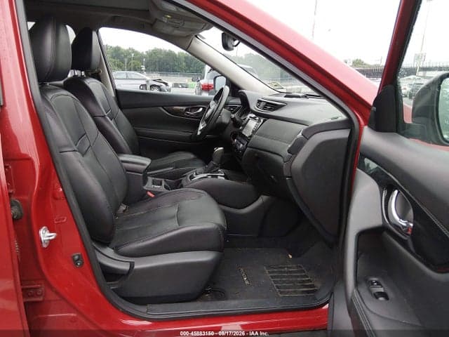 2017 NISSAN ROGUE SL 5