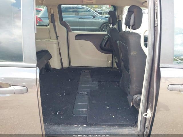 2020 DODGE GRAND CARAVAN SE 8