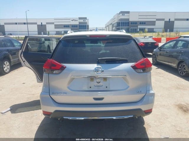 2017 NISSAN ROGUE SV 16