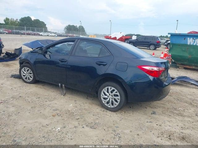 2018 TOYOTA COROLLA LE 3