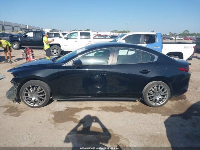2021 MAZDA MAZDA3 SELECT 14