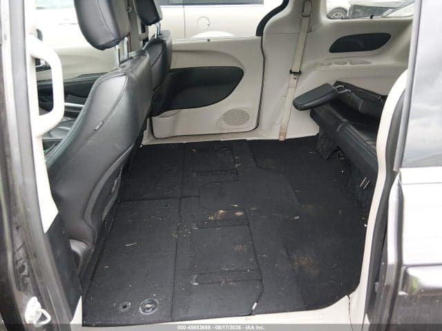 2020 CHRYSLER PACIFICA TOURING L 8