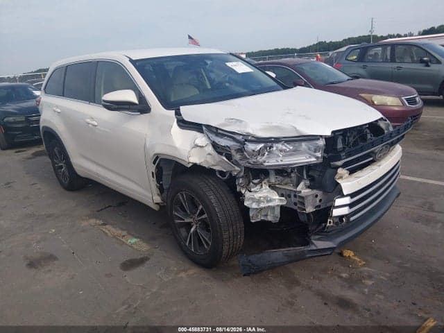2017 TOYOTA HIGHLANDER LE PLUS 1