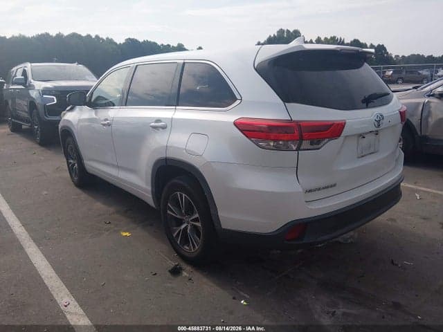 2017 TOYOTA HIGHLANDER LE PLUS 3