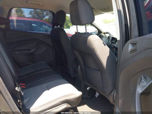 2017 FORD ESCAPE S 8