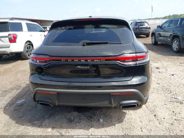 2025 PORSCHE MACAN T 16