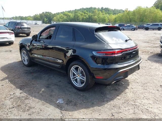 2025 PORSCHE MACAN T 3