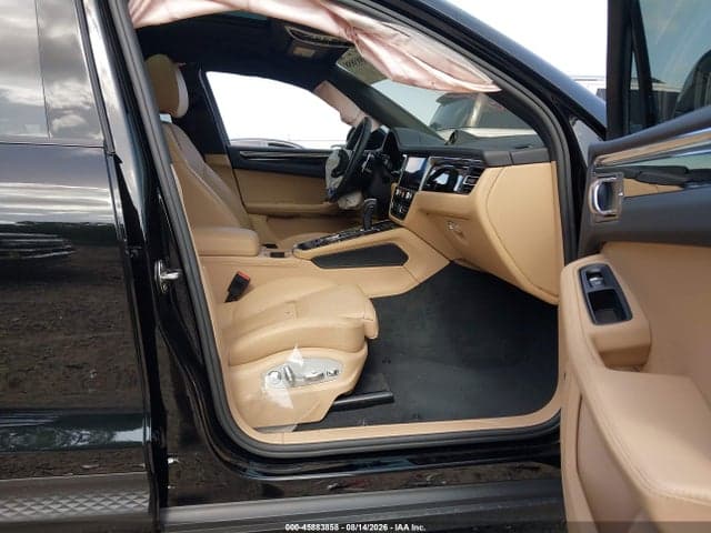 2025 PORSCHE MACAN T 5