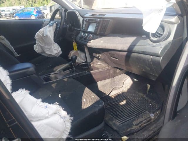 2018 TOYOTA RAV4 LE 4
