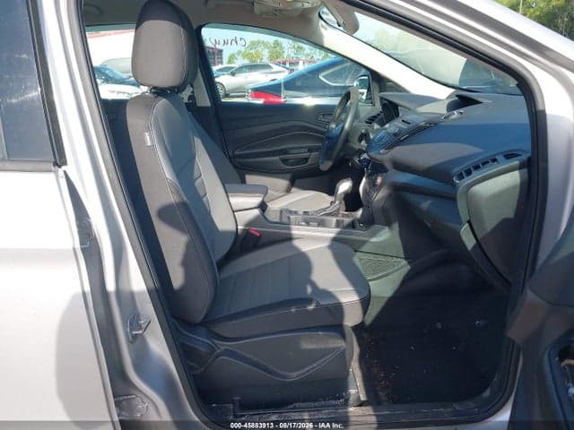2017 FORD ESCAPE S 5