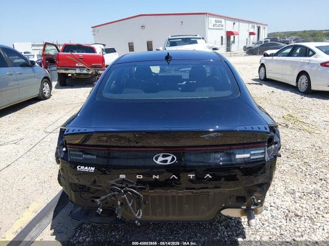 2025 HYUNDAI SONATA SE 17