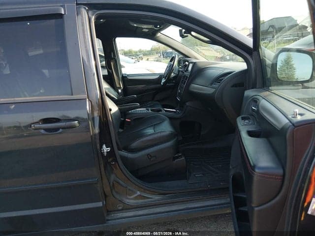 2017 DODGE GRAND CARAVAN GT 5