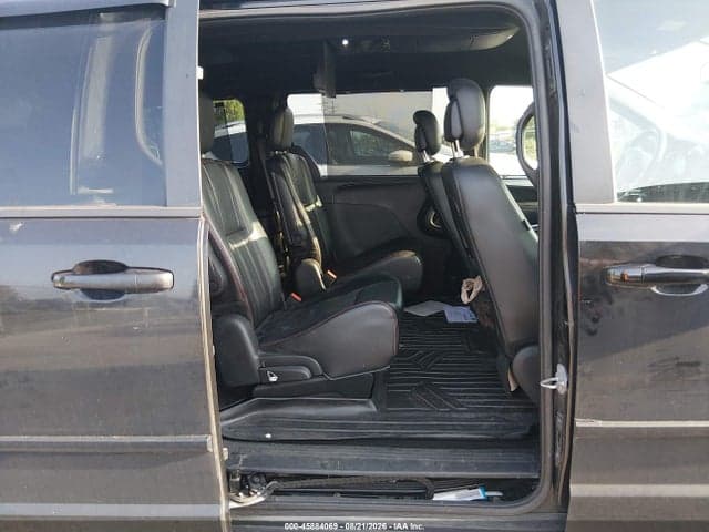 2017 DODGE GRAND CARAVAN GT 8