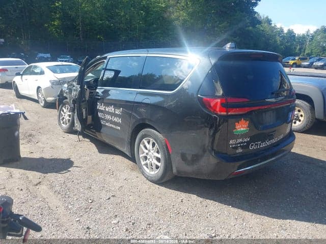 2023 CHRYSLER PACIFICA TOURING L 3