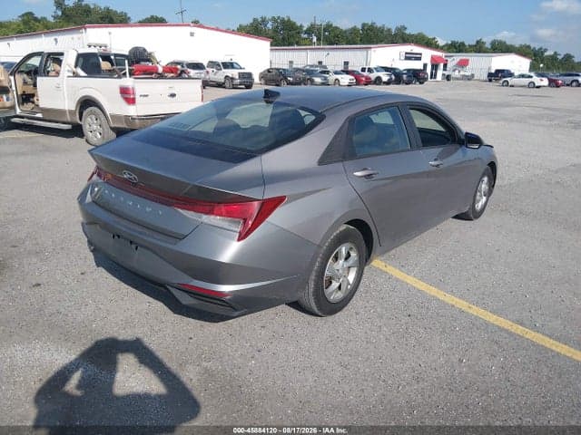 2023 HYUNDAI ELANTRA SE 4