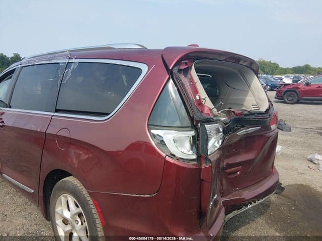 2017 CHRYSLER PACIFICA TOURING-L PLUS 6