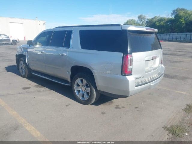 2017 GMC YUKON XL SLT 3