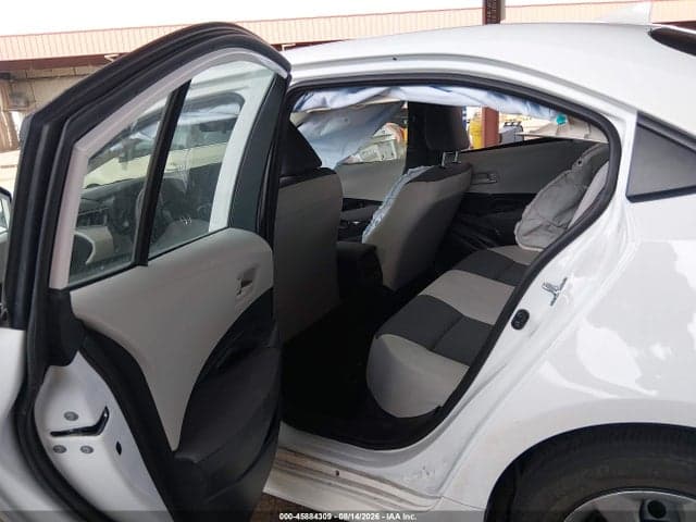 2026 TOYOTA COROLLA LE 8