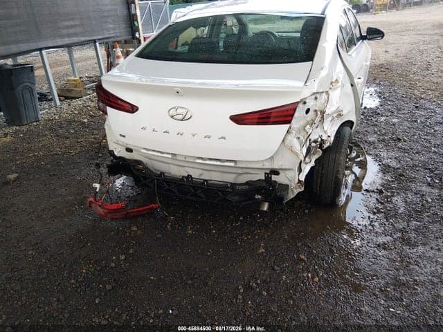2020 HYUNDAI ELANTRA SE 6