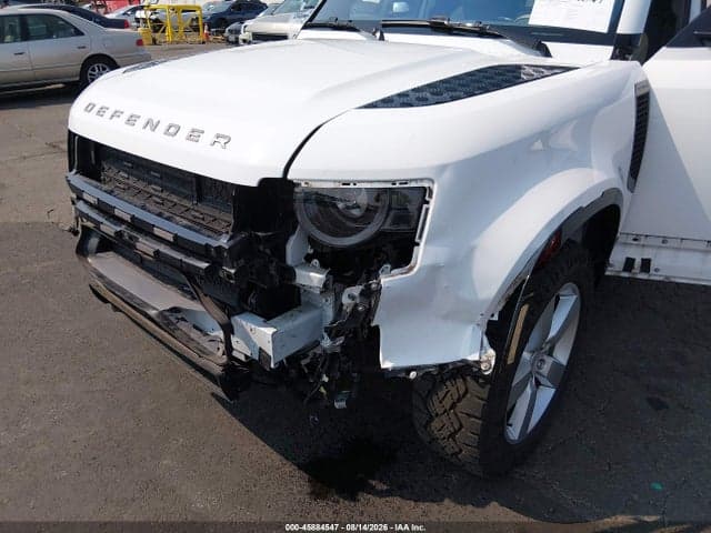 2022 LAND ROVER DEFENDER 110 X-DYNAMIC HSE 6