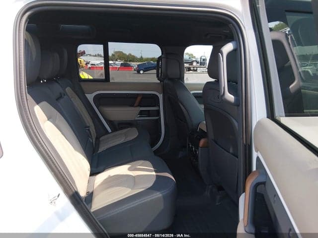 2022 LAND ROVER DEFENDER 110 X-DYNAMIC HSE 8