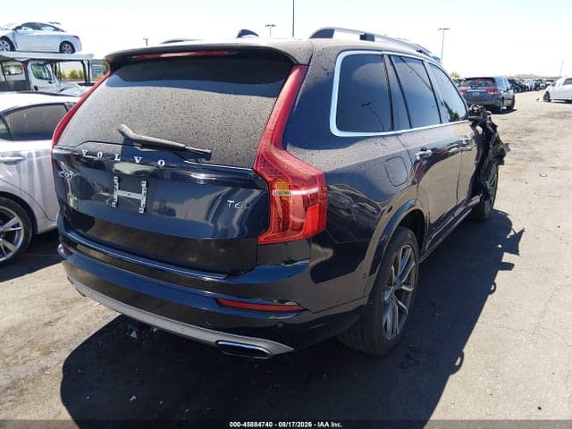 2017 VOLVO XC90 T6 MOMENTUM 4
