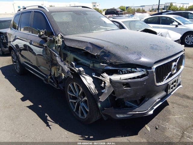 2017 VOLVO XC90 T6 MOMENTUM 6