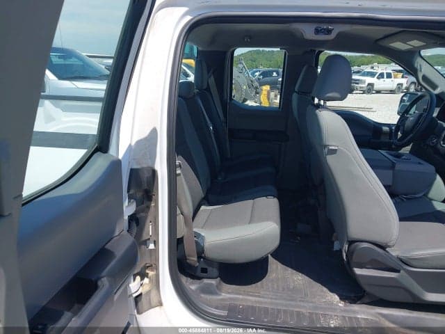 2017 FORD F-150 XL 8