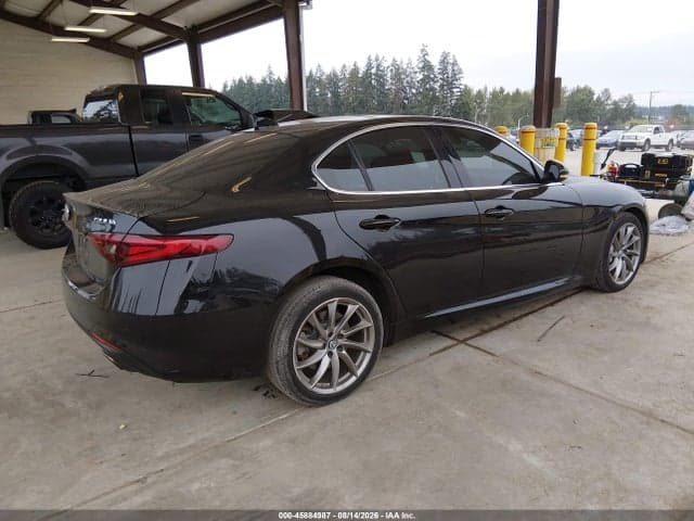2017 ALFA ROMEO GIULIA AWD 4