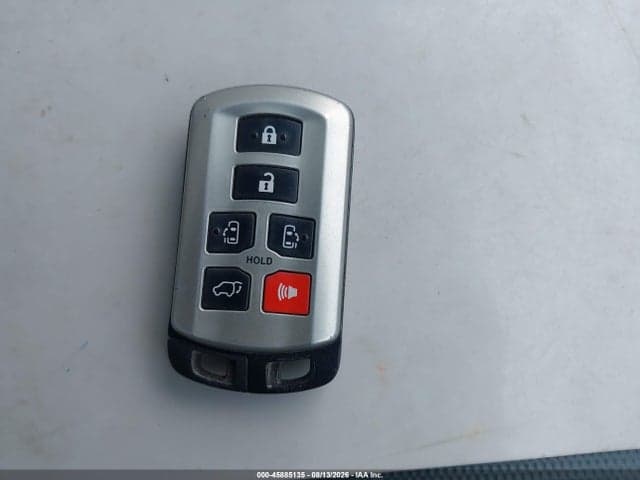 2018 TOYOTA SIENNA XLE 8 PASSENGER 11