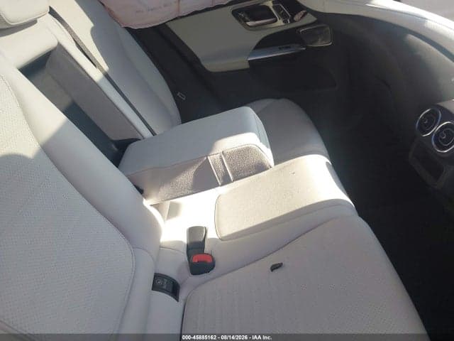 2023 MERCEDES-BENZ GLC 300 4MATIC SUV 8