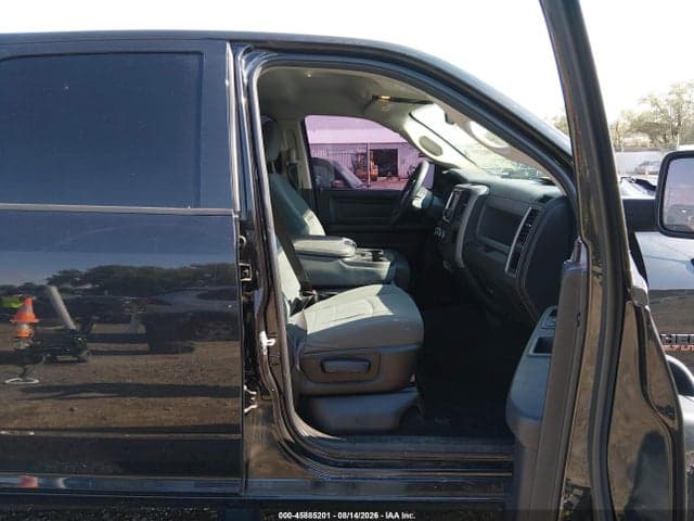 2017 RAM 1500 EXPRESS 4X4 5'7 BOX 6