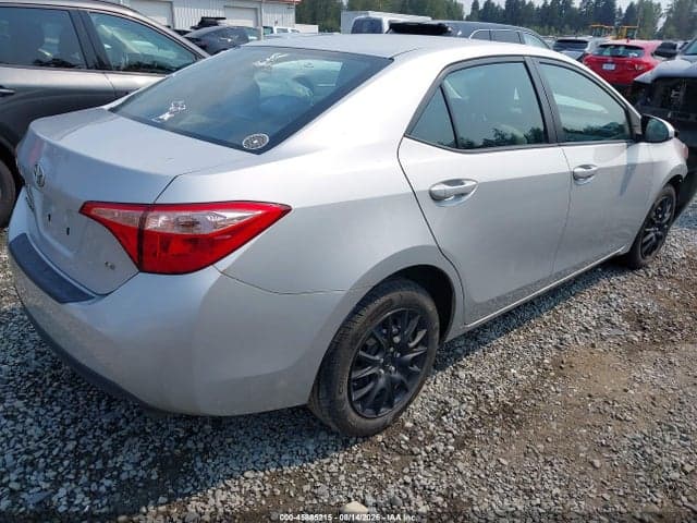 2018 TOYOTA COROLLA LE 4