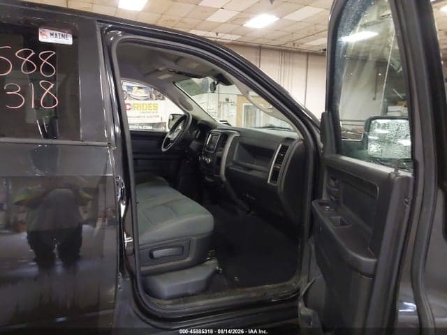 2017 RAM 1500 EXPRESS 4X4 6'4 BOX 5