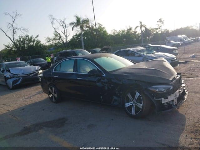 2025 MERCEDES-BENZ C 300 1