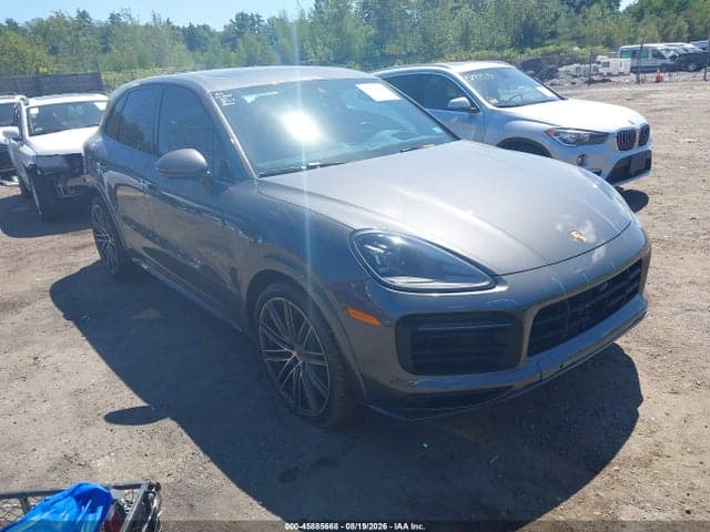2023 PORSCHE CAYENNE GTS 1